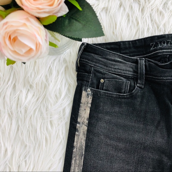 Jeans with stipes - Picture 3 of 4